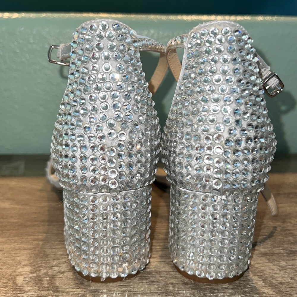 Betsey sparkle heels size 6